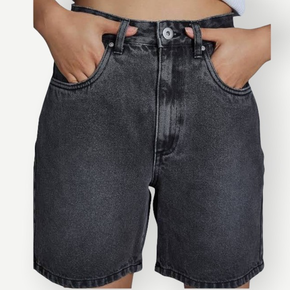 Cotton On Pants - Cotton On Straight Denim Bermuda Short NWT